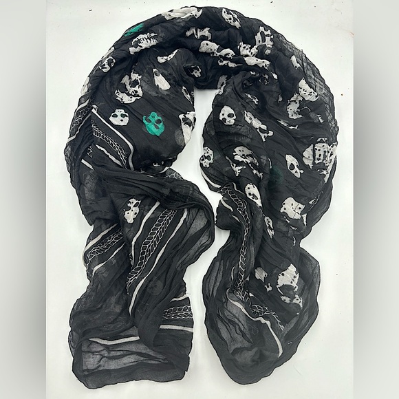 Gauze Infinity Skull Scarf - Picture 1 of 6